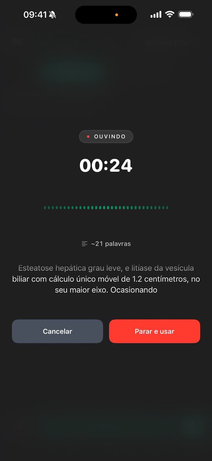 Tela de gravação do app ouvindo o ditado, com a transcrição dos achados